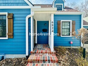 6824 Delmar Ln in Prairie Village, KS - Building Photo - Building Photo