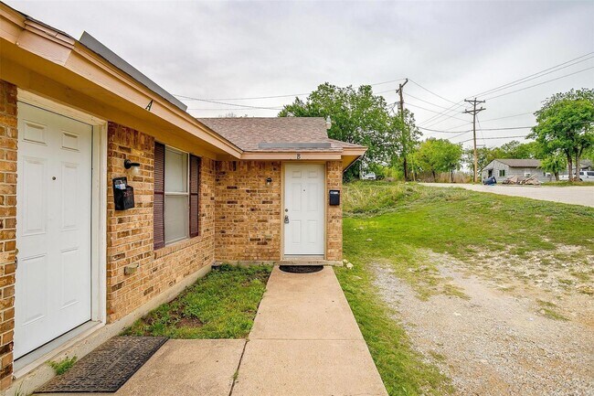 2600 NW 21st St in Fort Worth, TX - Building Photo - Building Photo