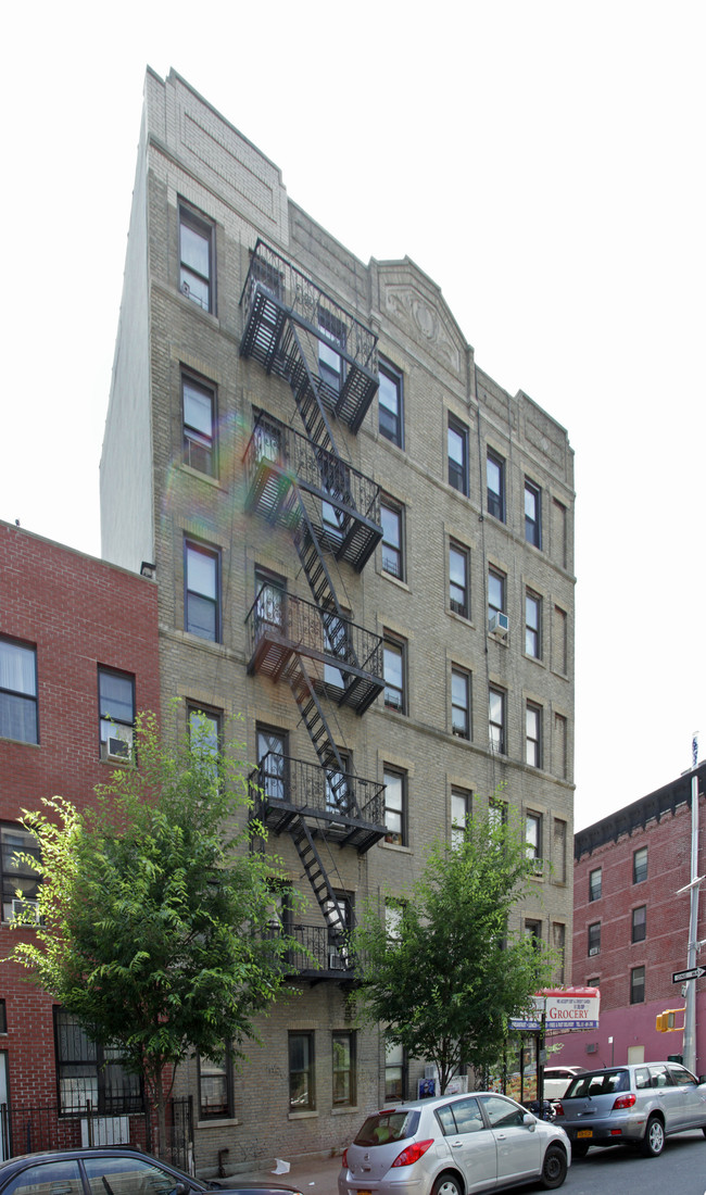 402 S 4th St in Brooklyn, NY - Building Photo - Building Photo