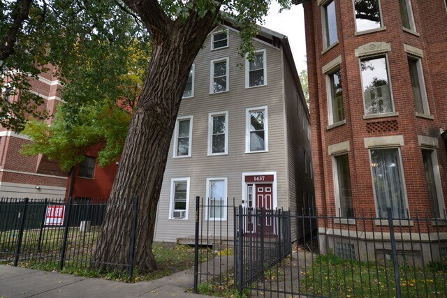 1427 N Wicker Park Ave, Unit 002 in Chicago, IL - Foto de edificio