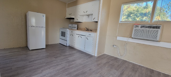 808 W Cypress Ave-Unit -8 in Duncan, OK - Building Photo - Building Photo