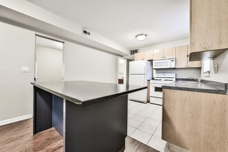 3231 N Ridgeway Ave in Chicago, IL - Building Photo - Building Photo