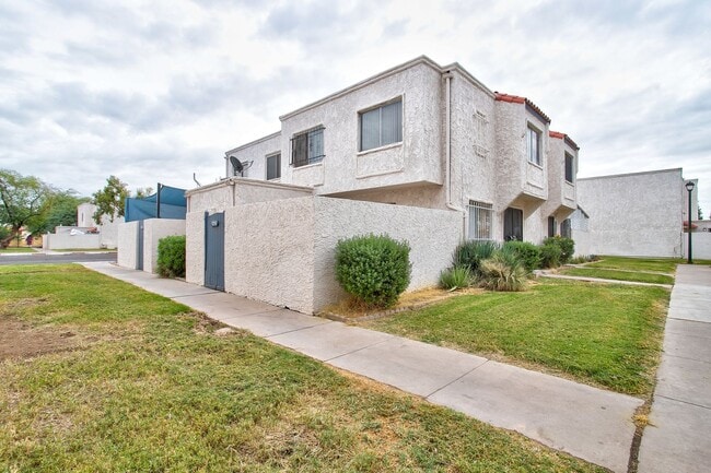 property at 5214 N 42nd Ln