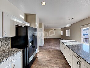 13945 Jasmine St in Thornton, CO - Foto de edificio - Building Photo