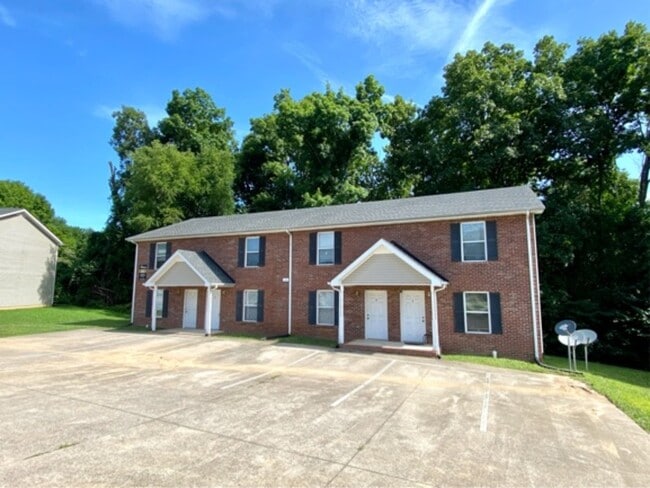 property at 513 Peachers Ridge Rd