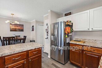 5120 Glenwood Way in Virginia Beach, VA - Building Photo - Building Photo