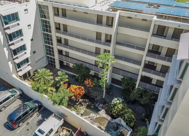 610 Cooke St, Unit 114 in Honolulu, HI - Foto de edificio - Building Photo