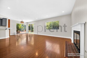 11390 Dronfield Terrace in Los Angeles, CA - Building Photo - Building Photo