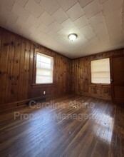 1706 Davis Park Rd in Gastonia, NC - Building Photo - Building Photo