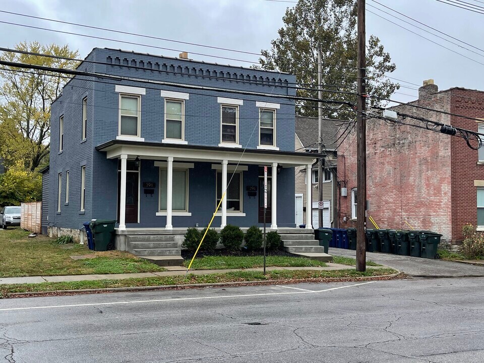 398 W 1st Ave in Columbus, OH - Foto de edificio