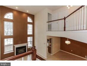 206 Sandpiper Ct in Pennington, NJ - Building Photo - Building Photo