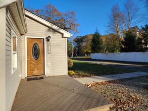 296 Hockhockson, Unit C in Tinton Falls, NJ - Building Photo - Building Photo