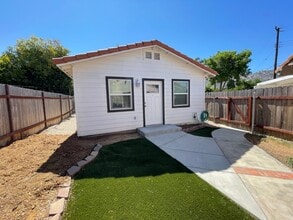 6358 Raylene Ct in Simi Valley, CA - Building Photo - Building Photo
