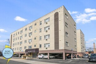 3001 N Thatcher Ave in River Grove, IL - Building Photo