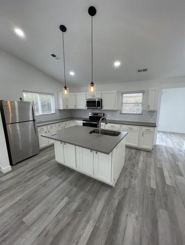 property at 6370 Quay St