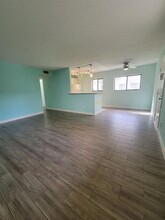 3300 Fox Chase Cir in Palm Harbor, FL - Building Photo - Building Photo