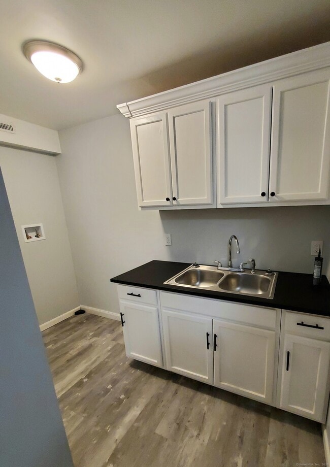 402 Huntington St in New Haven, CT - Building Photo - Building Photo