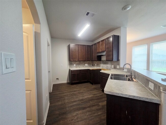 7459 Wheatley Gardens Dr