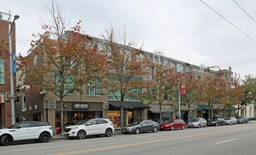 2201-2209 4th Ave W in Vancouver, BC - Building Photo - Building Photo