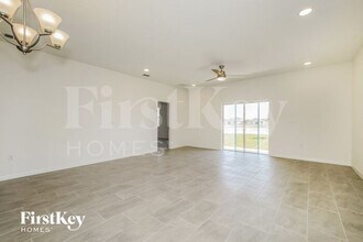 1229 Spokane Pt in Kissimmee, FL - Foto de edificio - Building Photo