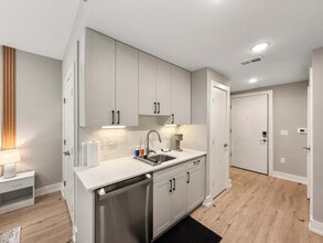 626 N Delaware Ave in Philadelphia, PA - Building Photo - Building Photo