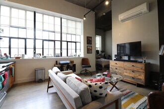 20 Sunnyside St in Boston, MA - Building Photo - Building Photo