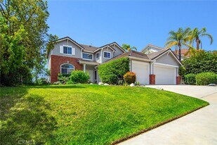 24574 Overland Dr, Unit Lower Floor Standard Bedroom in Los Angeles, CA - Building Photo