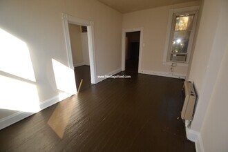 1042 Marshall Ave in Cincinnati, OH - Building Photo - Building Photo