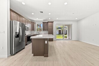 16404 Mirabell Mnr Ln in Westlake, FL - Foto de edificio - Building Photo