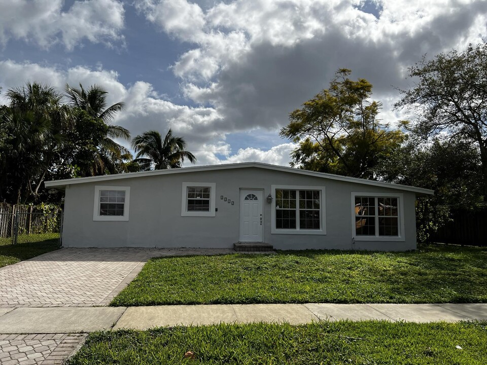 1312 NW 58th Terrace in Margate, FL - Building Photo