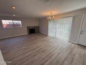 22630 Gilmore St in Los Angeles, CA - Building Photo - Building Photo