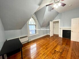 139 Hillside St, Unit A in Boston, MA - Building Photo