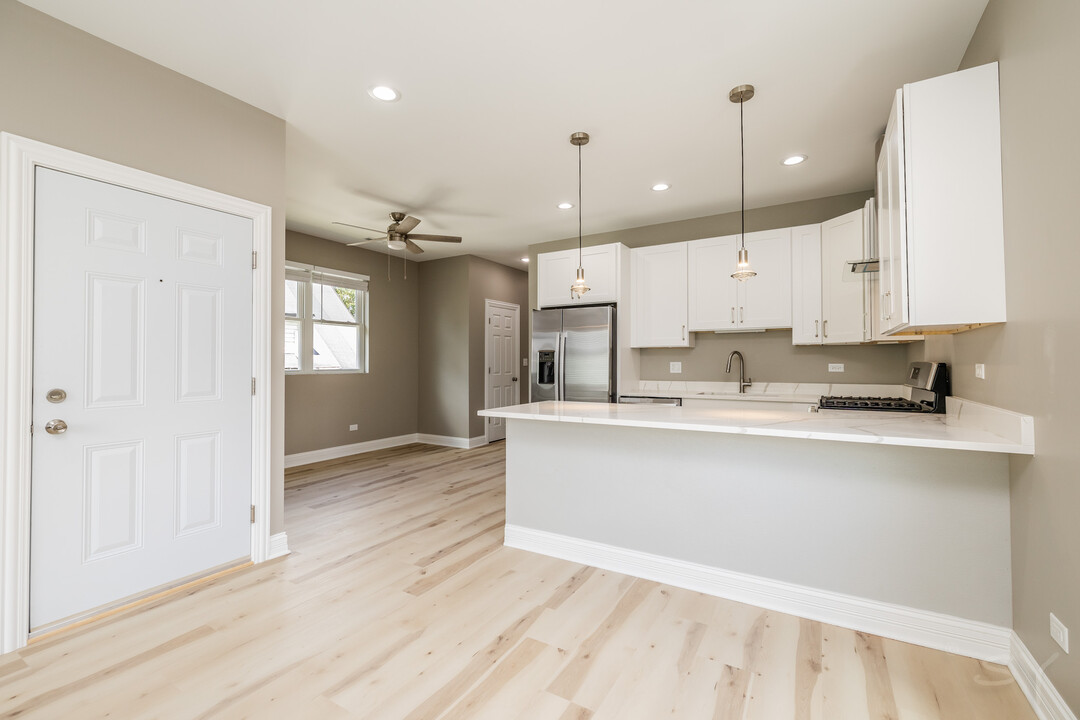 717 N Parkside Ave in Chicago, IL - Building Photo