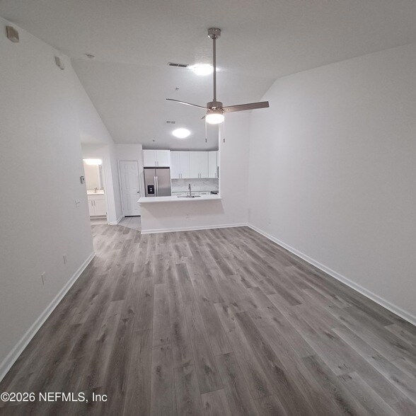 575 Oakleaf Plantation Pkwy, Unit 815 in Orange Park, FL - Building Photo - Building Photo