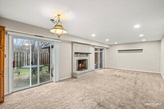 8119 Oriole Dr in Darien, IL - Building Photo - Building Photo