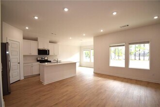 379 Florida Ave in Farmington, AR - Building Photo - Building Photo