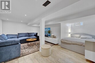 201 Glenholme Ave in Toronto, ON - Building Photo - Building Photo