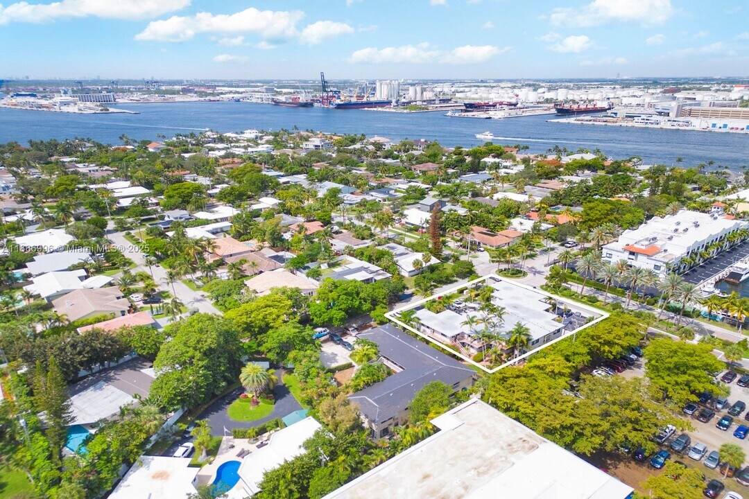 1790 Harbour Inlet Dr in Fort Lauderdale, FL - Building Photo