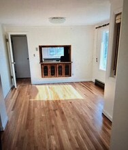 1702 SE Oak Shore Ln in Milwaukie, OR - Building Photo - Building Photo