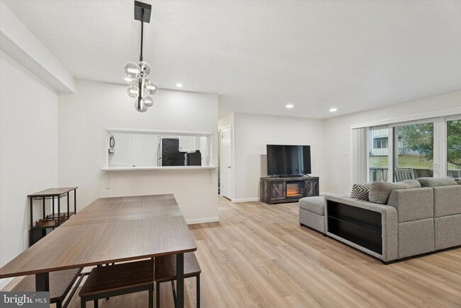 property at 207 Stockton Ct