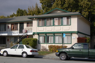 Summerset Apartments in Santa Clara, CA - Building Photo - Building Photo