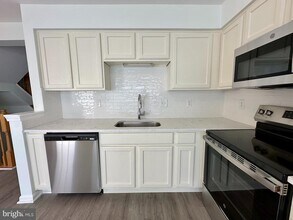 58 Millstream Rd in Laurel Springs, NJ - Building Photo - Building Photo