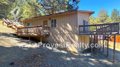 2068 Mojave Dr in Wrightwood, CA - Building Photo - Building Photo