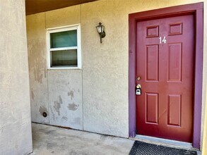 410 Bryan St, Unit 14 in Denton, TX - Building Photo - Building Photo