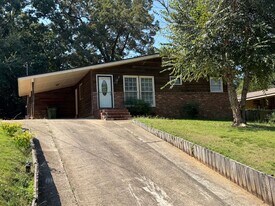 306 49th St in Columbus, GA - Building Photo