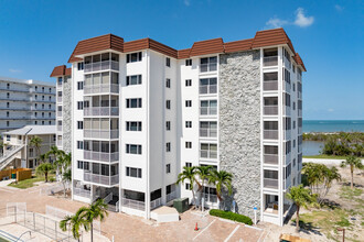 Sand Caper Condominium in Ft. Myers, FL - Building Photo - Building Photo