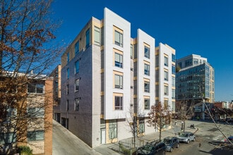 Solea in Washington, DC - Foto de edificio - Building Photo