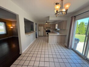 13444 Melanie Dr in Sterling Heights, MI - Building Photo - Building Photo