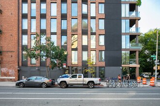 210 N 12th St in Brooklyn, NY - Building Photo - Building Photo