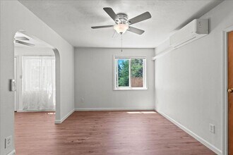 112 College Way in Auburn, CA - Building Photo - Building Photo